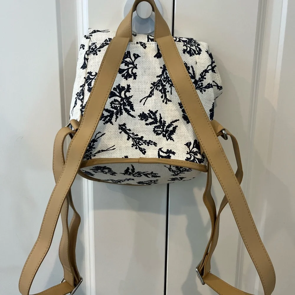 Vera Bradley women’s straw mini backpack purse in adrift coral blue - Picture 5 of 7